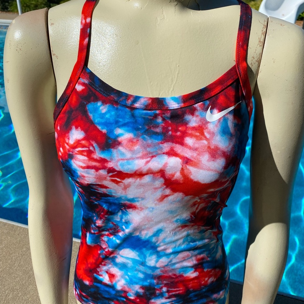 Nike Hydrastrong Swimsuit - Picture 6 of 16
